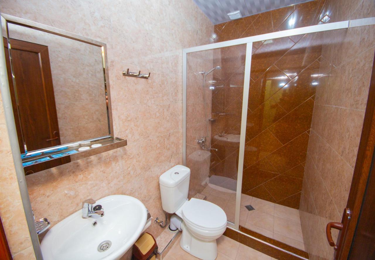 Hotel Elegant 2 Tbilisi Esterno foto