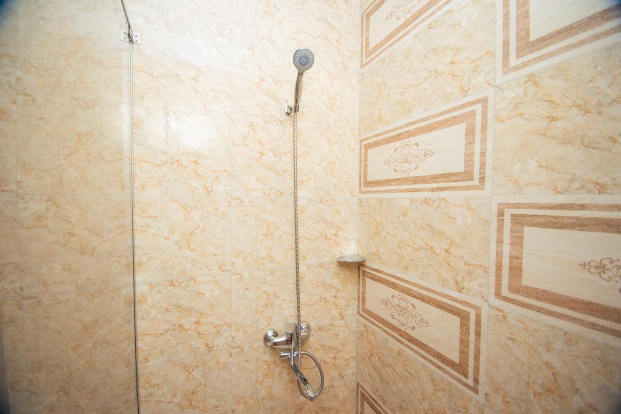 Hotel Elegant 2 Tbilisi Esterno foto