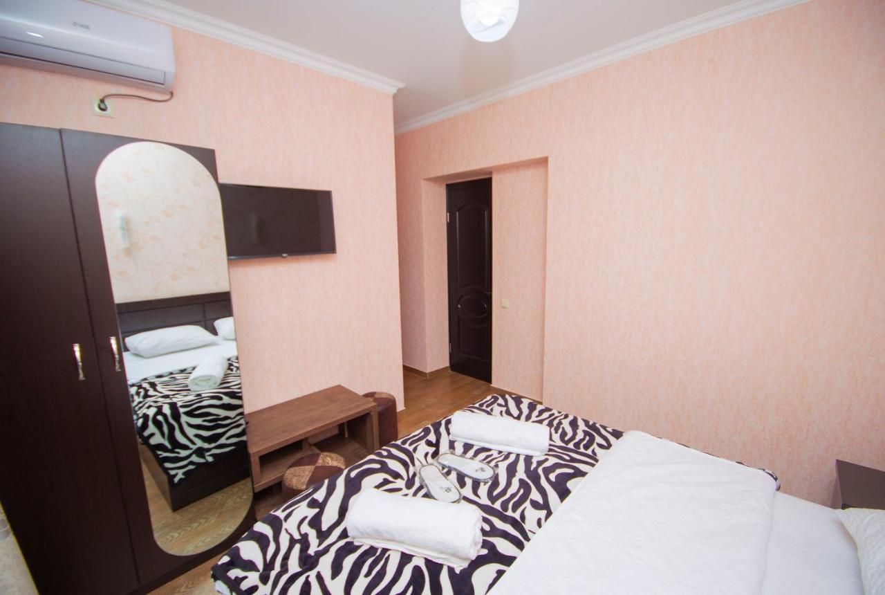 Hotel Elegant 2 Tbilisi Esterno foto