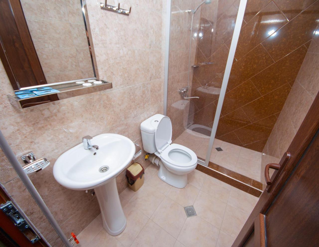 Hotel Elegant 2 Tbilisi Esterno foto