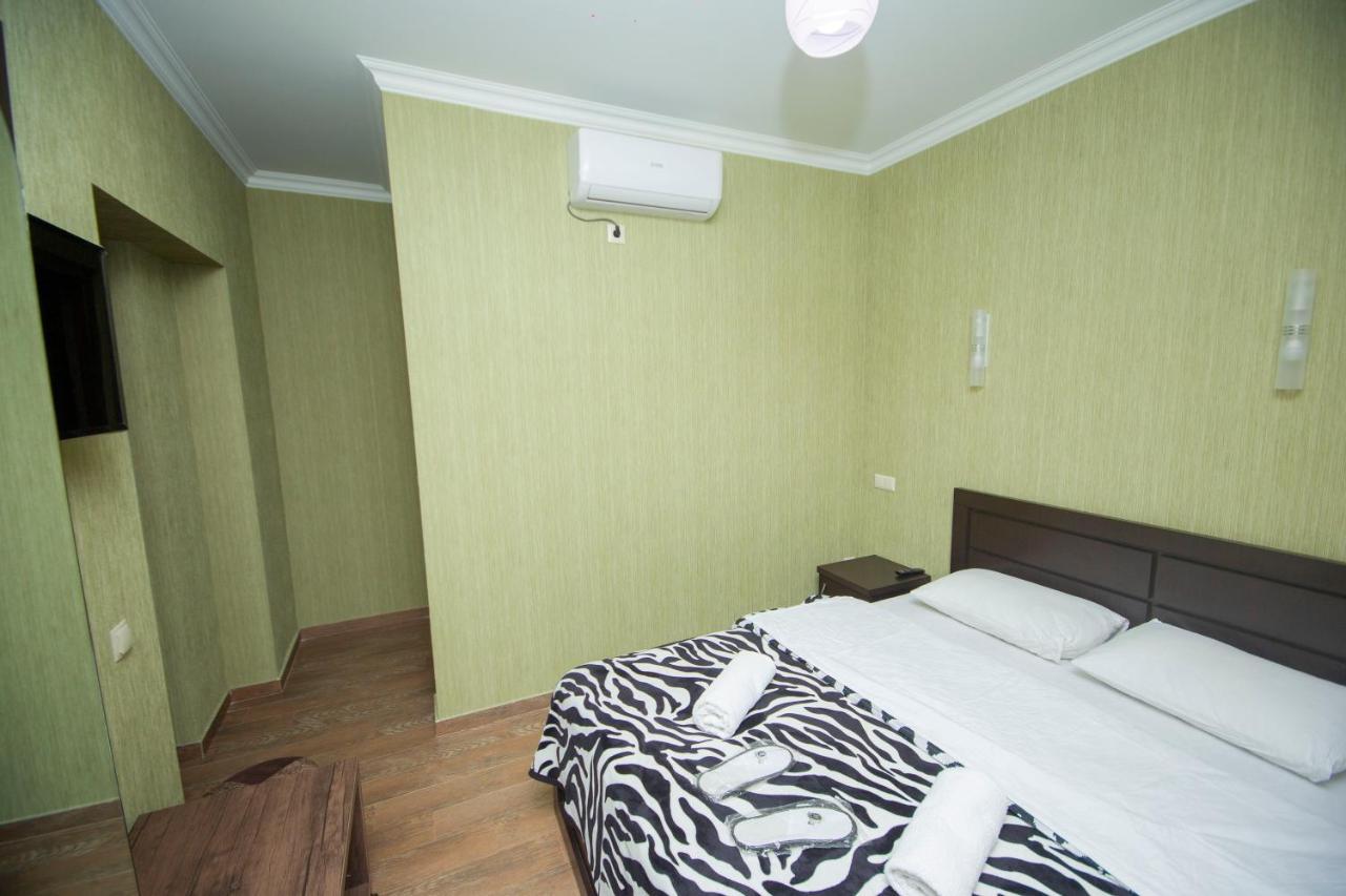 Hotel Elegant 2 Tbilisi Esterno foto
