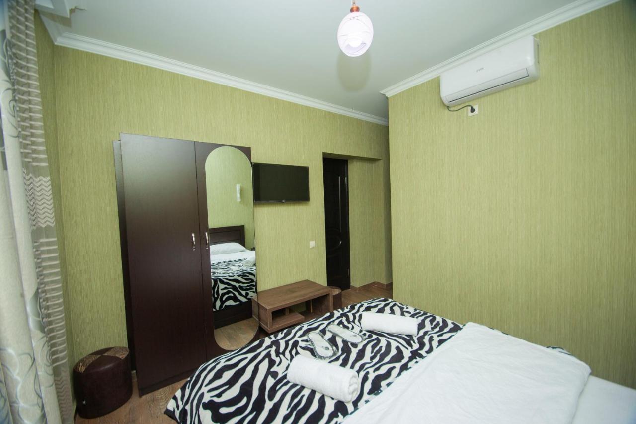 Hotel Elegant 2 Tbilisi Esterno foto